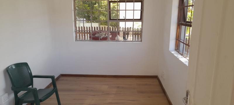 To Let 1 Bedroom Property for Rent in Dana Bay Western Cape